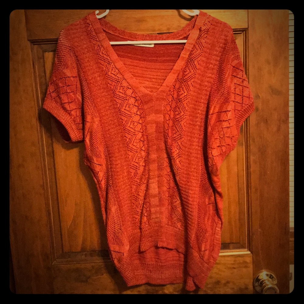 Red sweater short sleeve top